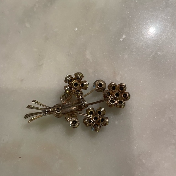 Vintage Aurora Borealis Flower Brooch - Picture 5 of 5